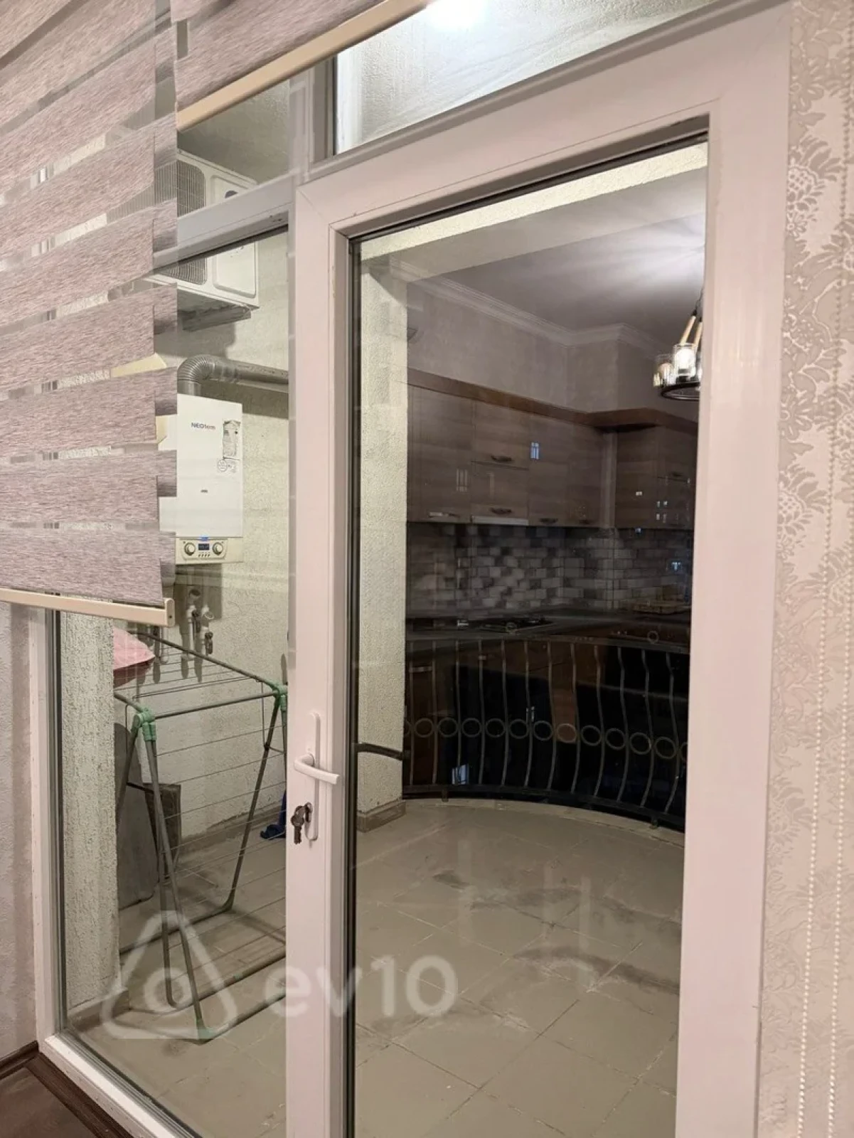 Kirayə verilir 2 otaqlı yeni tikili 65 m²