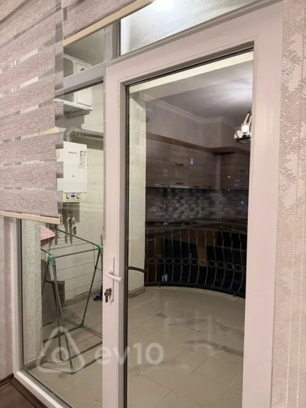 Kirayə verilir 2 otaqlı yeni tikili 65 m²