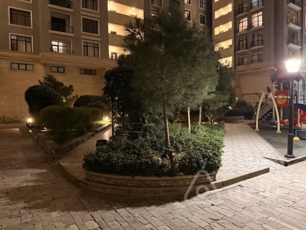 Kirayə verilir 2 otaqlı yeni tikili 65 m²