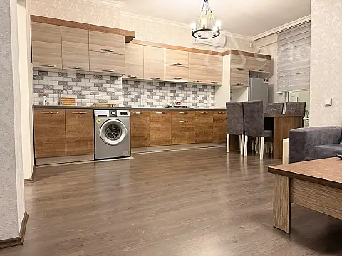 Kirayə verilir 2 otaqlı yeni tikili 65 m²