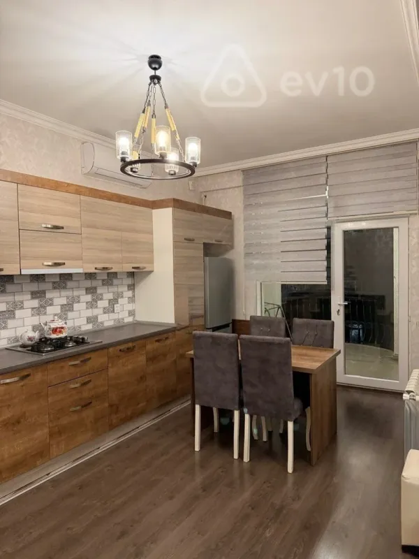 Kirayə verilir 2 otaqlı yeni tikili 65 m²