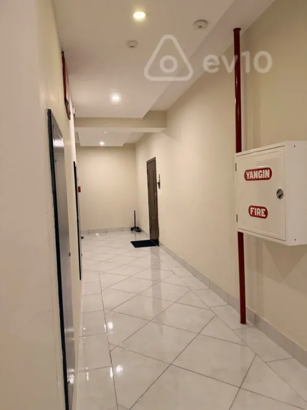 Kirayə verilir 2 otaqlı yeni tikili 65 m²