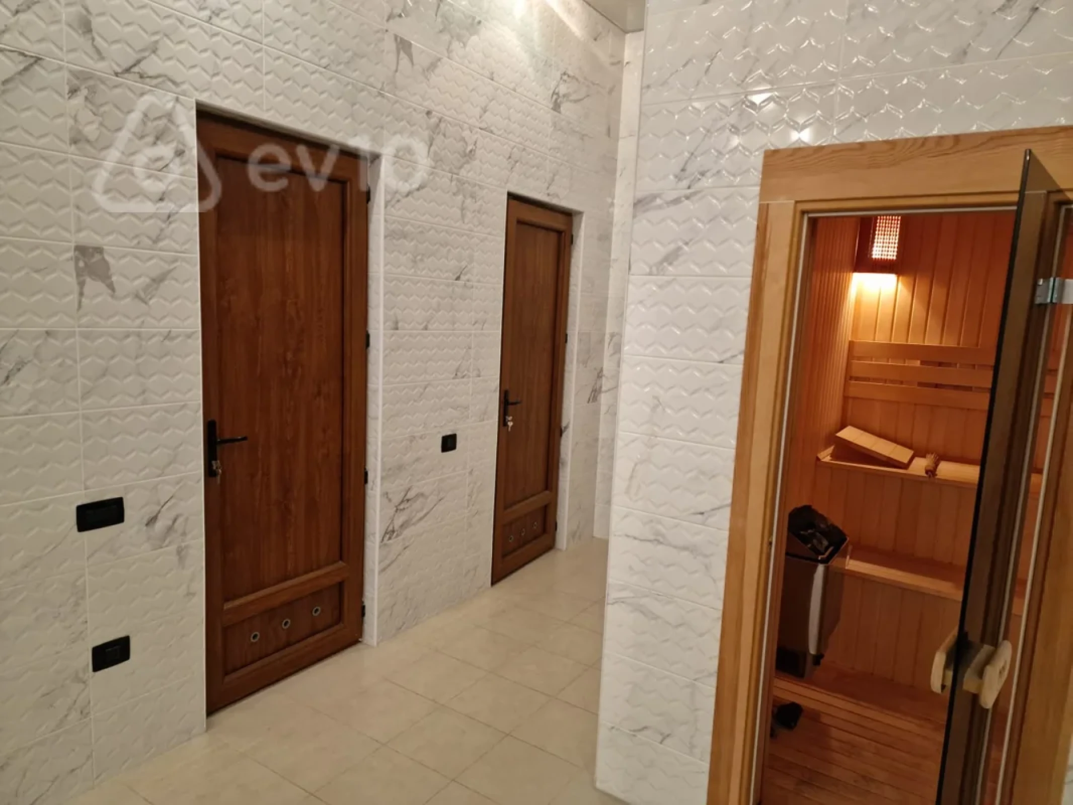 Satılır 10 otaqlı həyət evi 750 m²