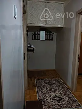 Kirayə verilir 2 otaqlı köhnə tikili 60 m²