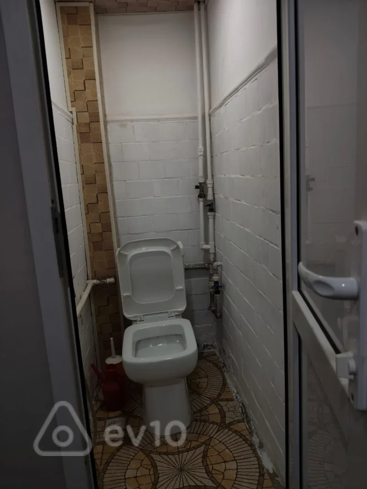 Kirayə verilir 2 otaqlı köhnə tikili 60 m²