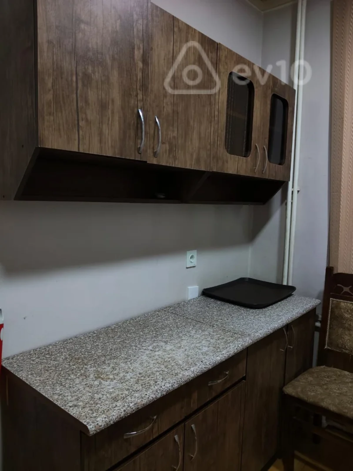 Kirayə verilir 2 otaqlı köhnə tikili 60 m²