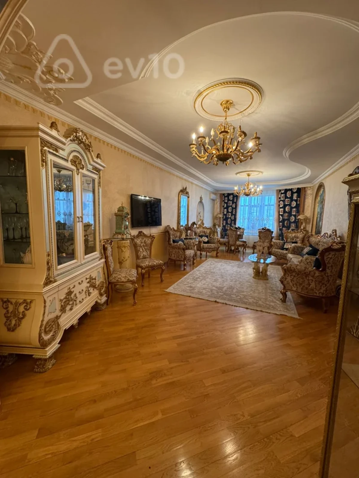 Satılır 4 otaqlı yeni tikili 186 m²