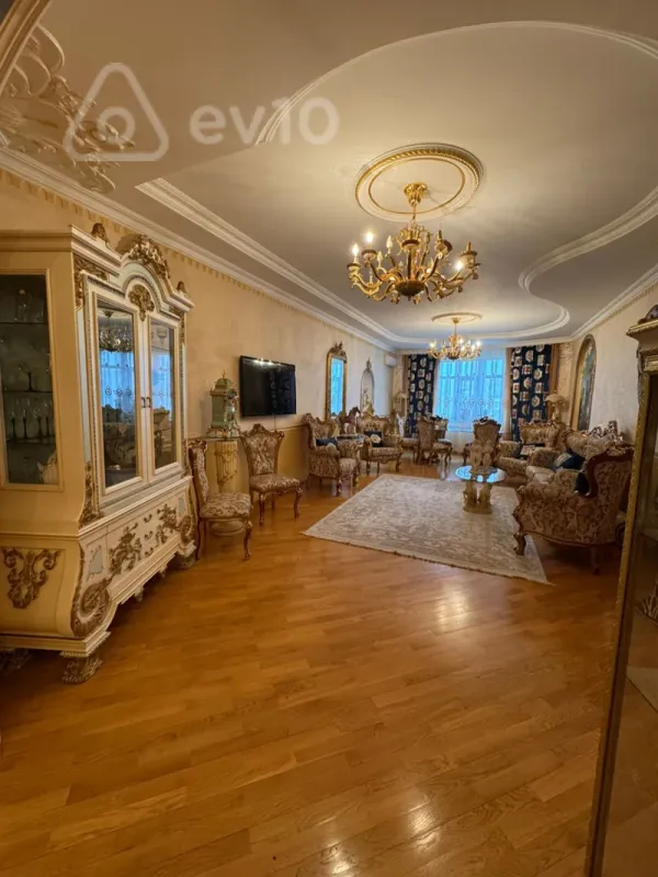 Satılır 4 otaqlı yeni tikili 186 m²