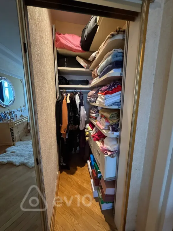 Satılır 4 otaqlı yeni tikili 186 m²