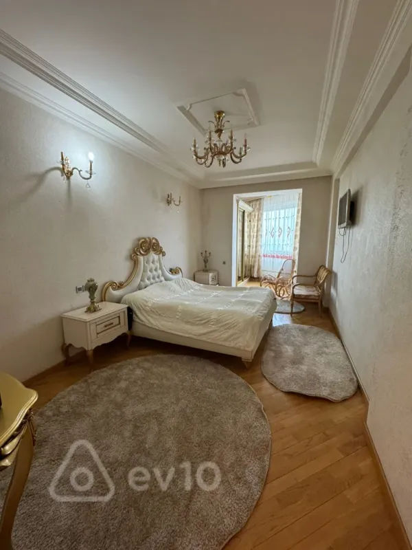 Satılır 4 otaqlı yeni tikili 186 m²