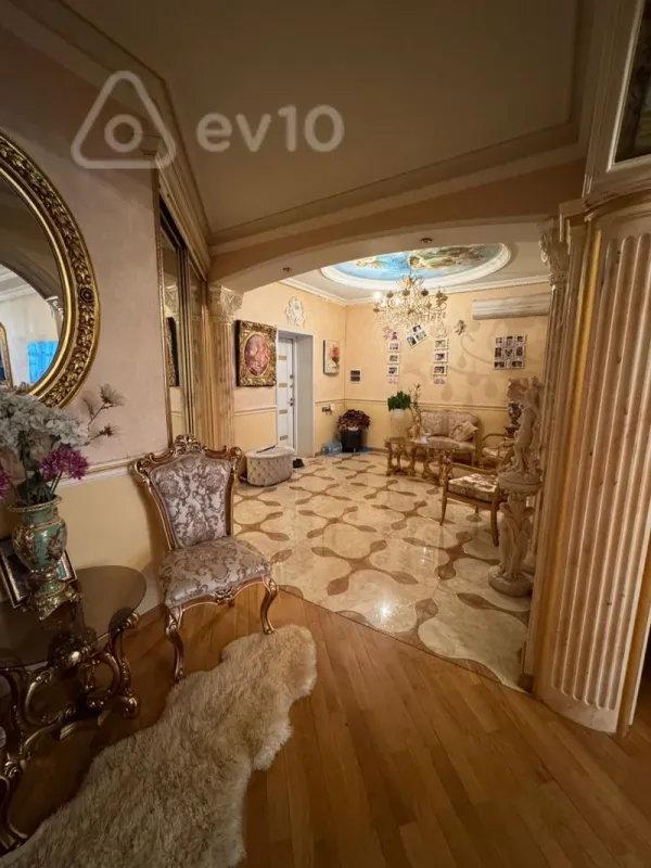 Satılır 4 otaqlı yeni tikili 186 m²