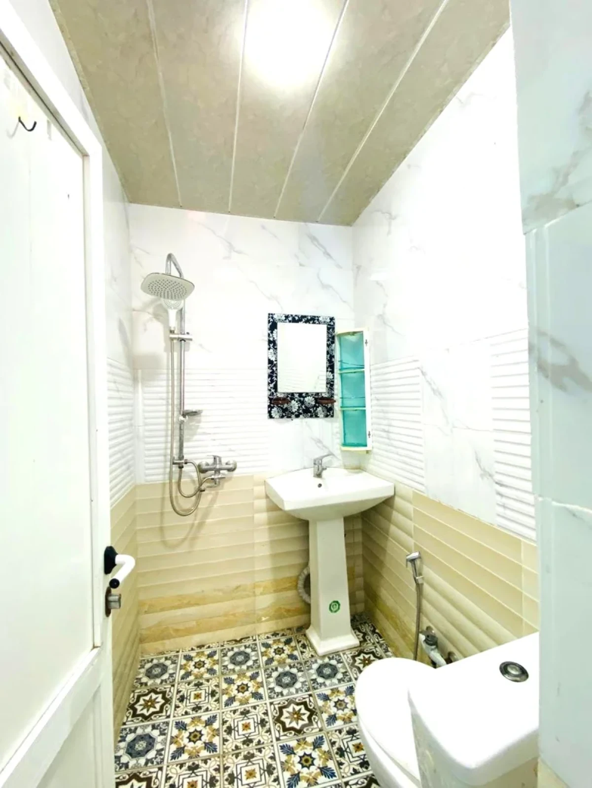 Kirayə verilir 2 otaqlı köhnə tikili 70 m²