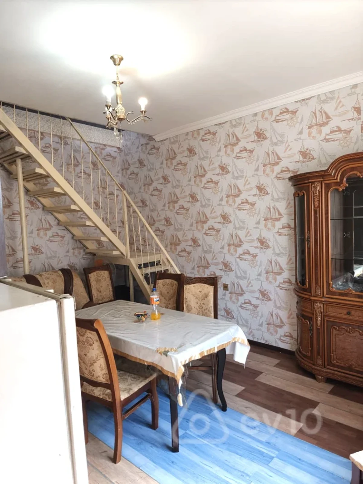 Kirayə verilir 2 otaqlı köhnə tikili 70 m²