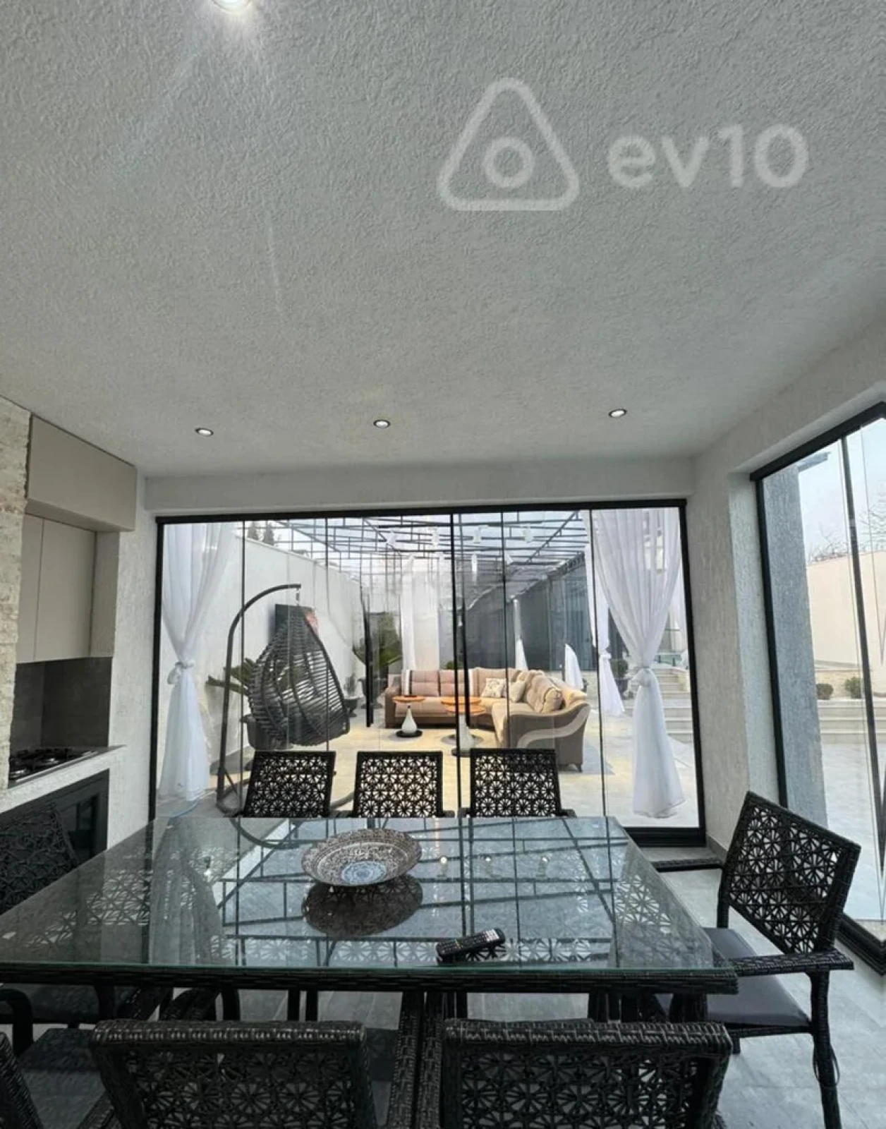 Satılır 4 otaqlı həyət evi 160 m²