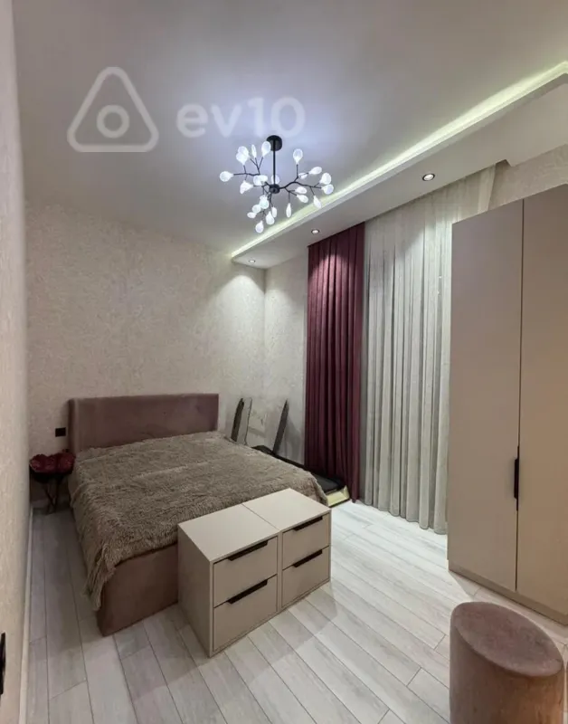 Satılır 4 otaqlı həyət evi 160 m²