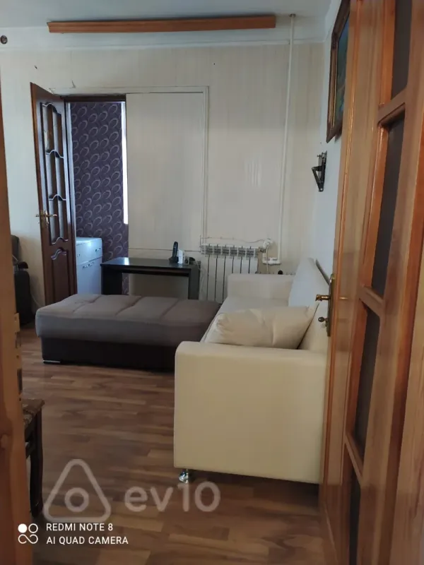 Kirayə verilir 1 otaqlı köhnə tikili 44 m²