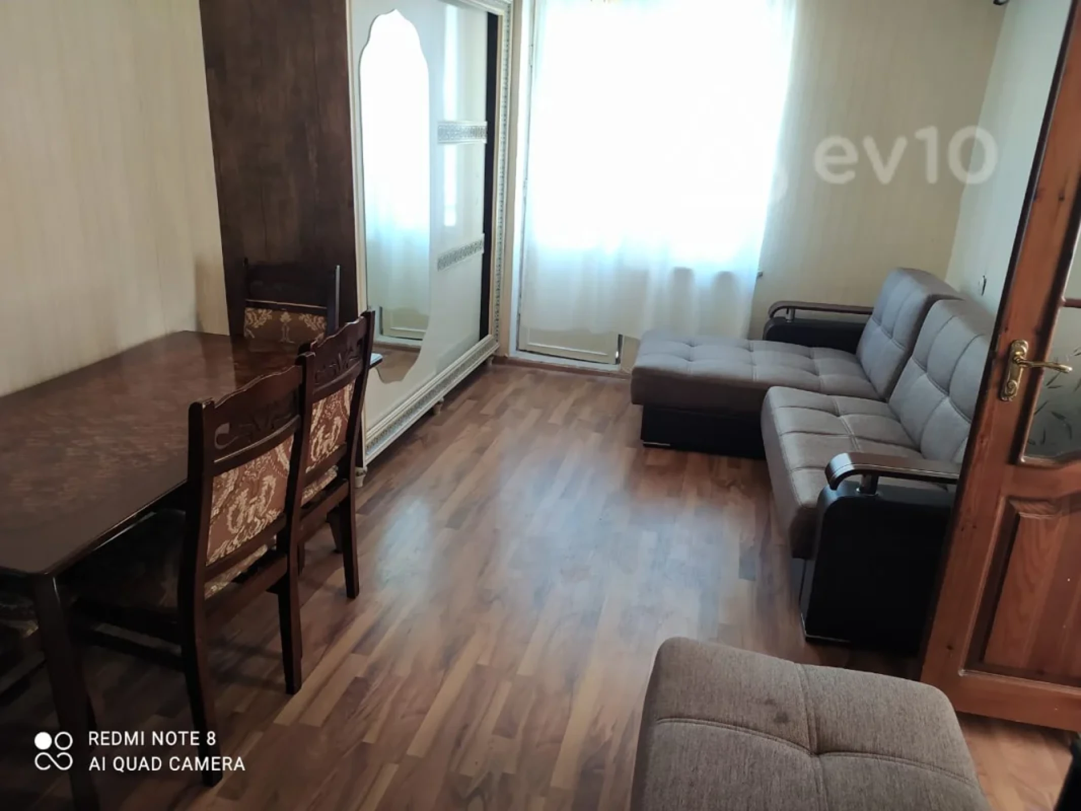 Kirayə verilir 1 otaqlı köhnə tikili 44 m²