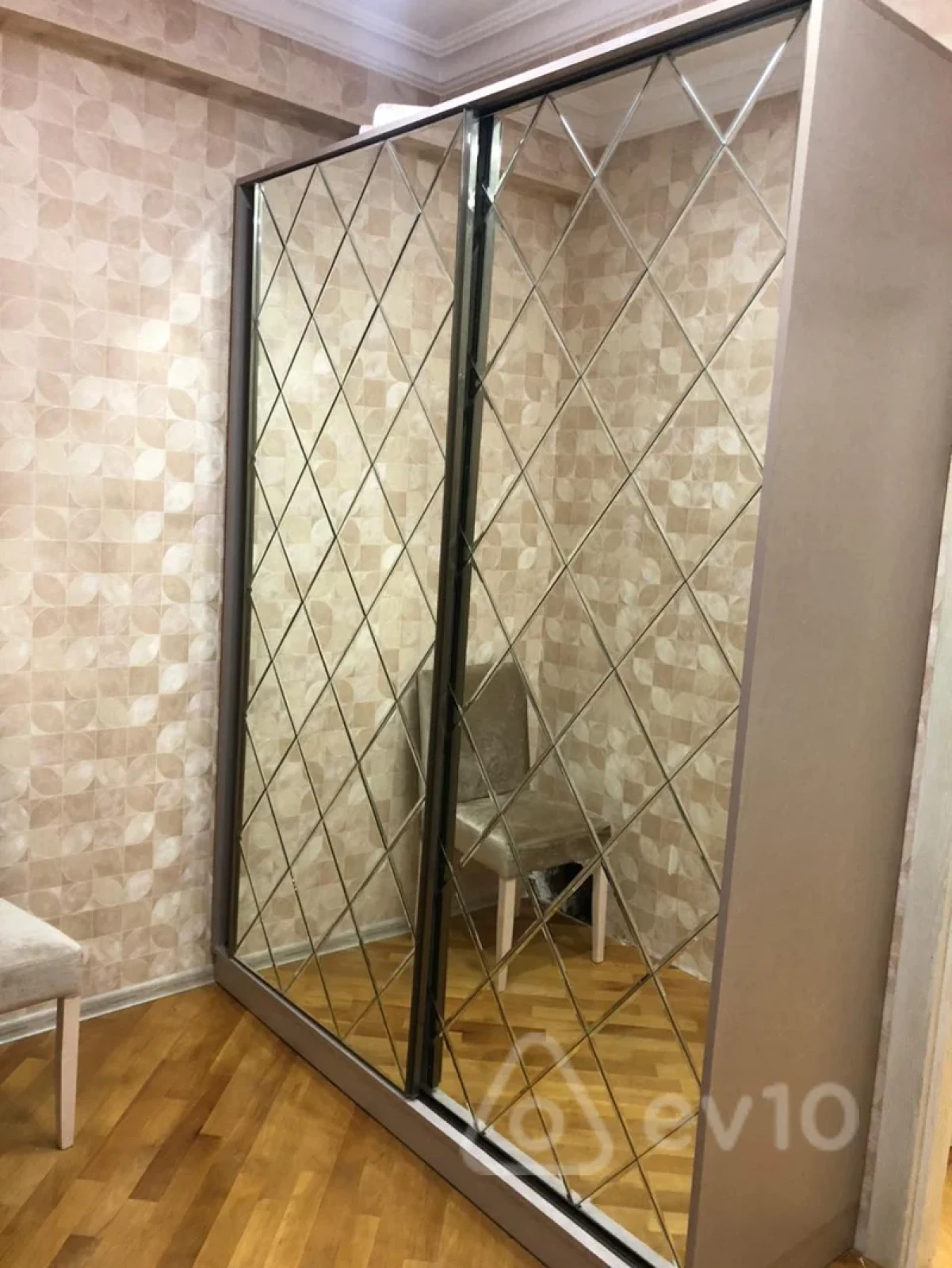 Kirayə verilir 2 otaqlı yeni tikili 50 m²