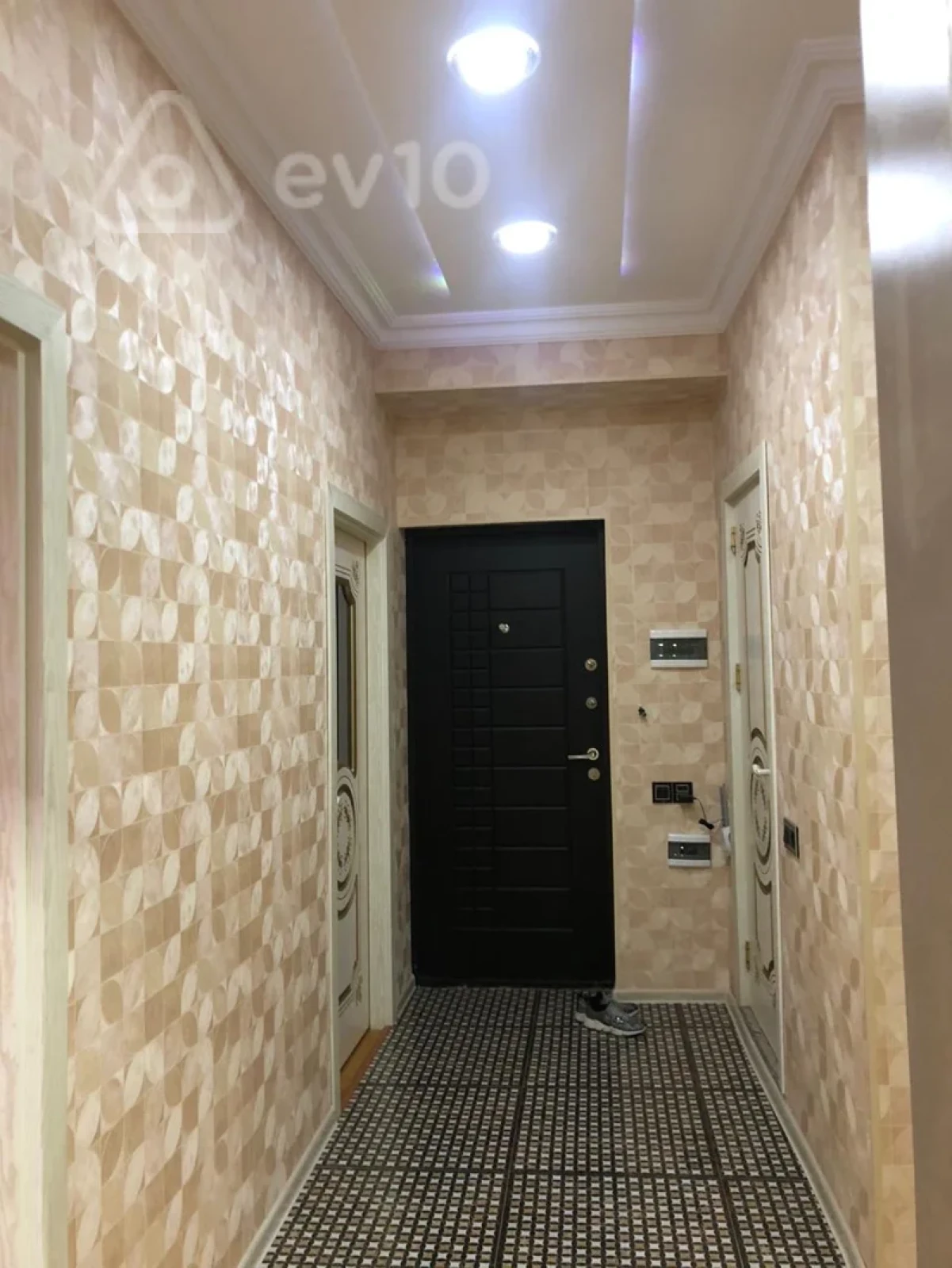 Kirayə verilir 2 otaqlı yeni tikili 50 m²