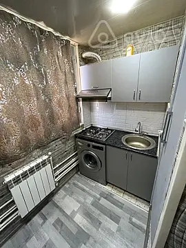 Kirayə verilir 2 otaqlı köhnə tikili 55 m²