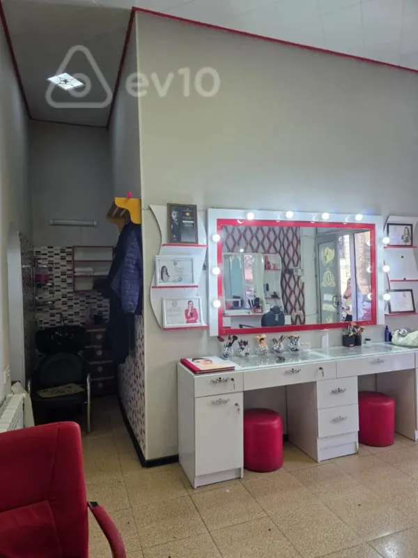 Satılır mənzil 40 m²