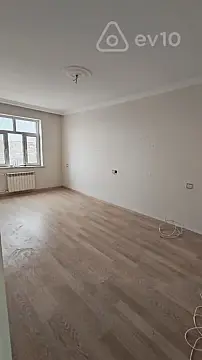 Satılır 2 otaqlı köhnə tikili 68 m²