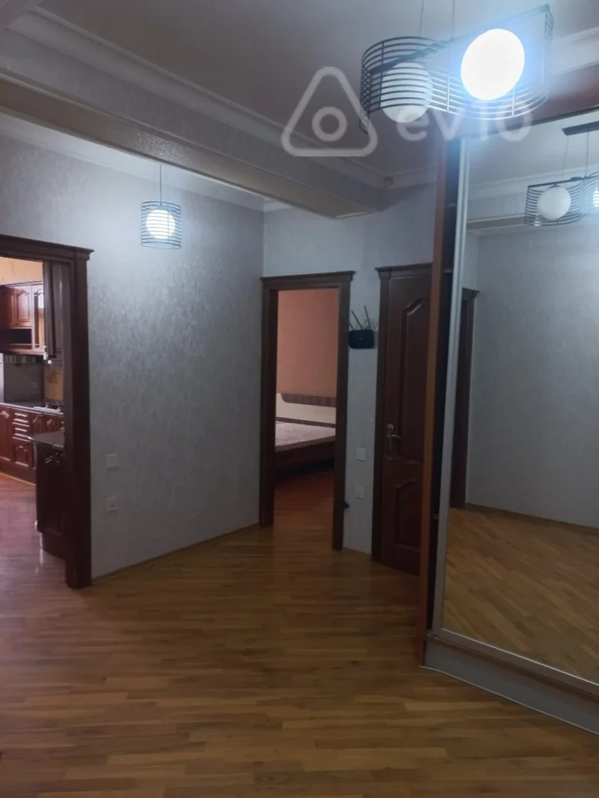 Kirayə verilir 2 otaqlı yeni tikili 95 m²