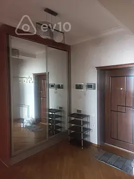 Kirayə verilir 2 otaqlı yeni tikili 95 m²