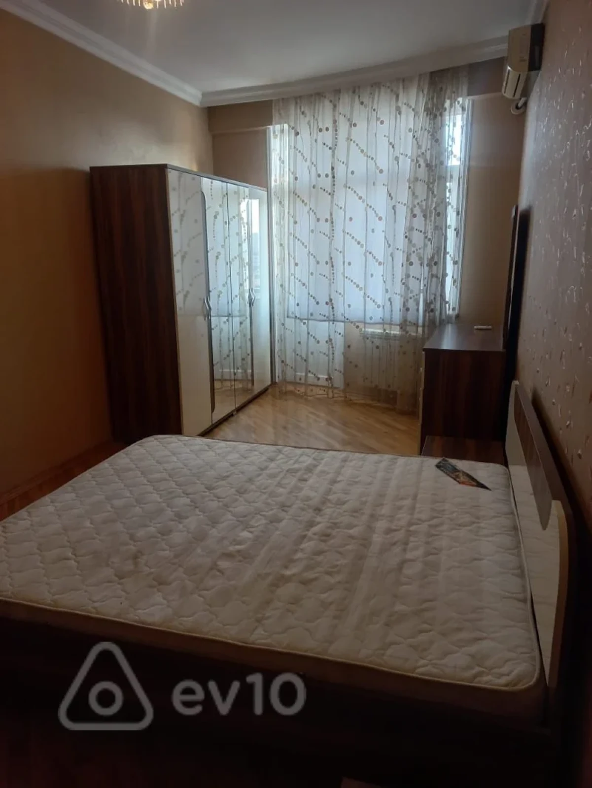 Kirayə verilir 2 otaqlı yeni tikili 95 m²