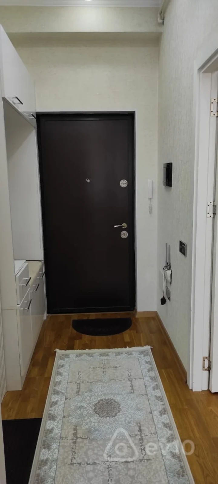 Kirayə verilir 2 otaqlı yeni tikili 50 m²