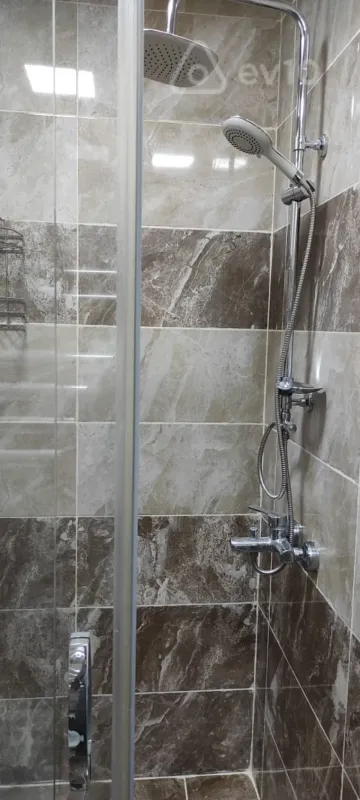 Kirayə verilir 2 otaqlı yeni tikili 50 m²