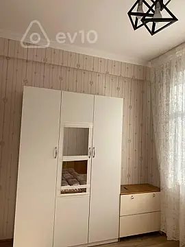 Kirayə verilir 2 otaqlı yeni tikili 76 m²