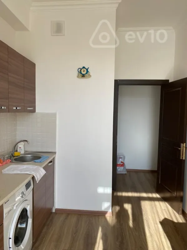 Kirayə verilir 2 otaqlı yeni tikili 76 m²