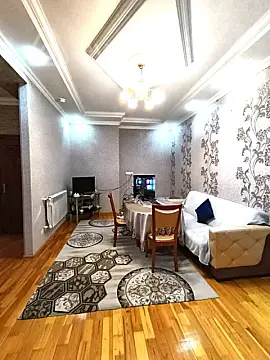 Kirayə verilir 3 otaqlı yeni tikili 100 m²