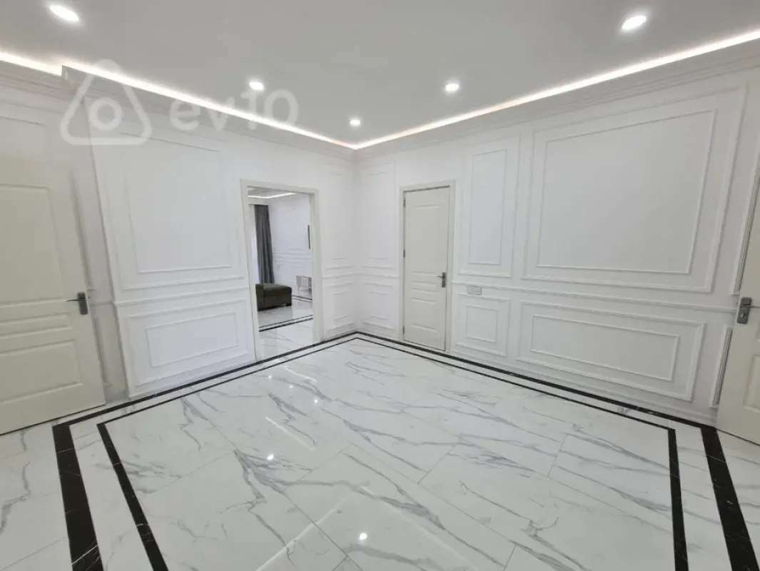 Kirayə verilir 3 otaqlı yeni tikili 110 m²