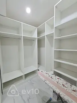 Kirayə verilir 3 otaqlı yeni tikili 110 m²