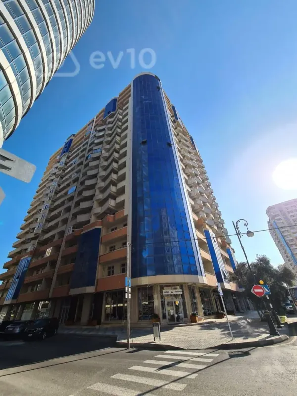 Kirayə verilir 3 otaqlı yeni tikili 110 m²