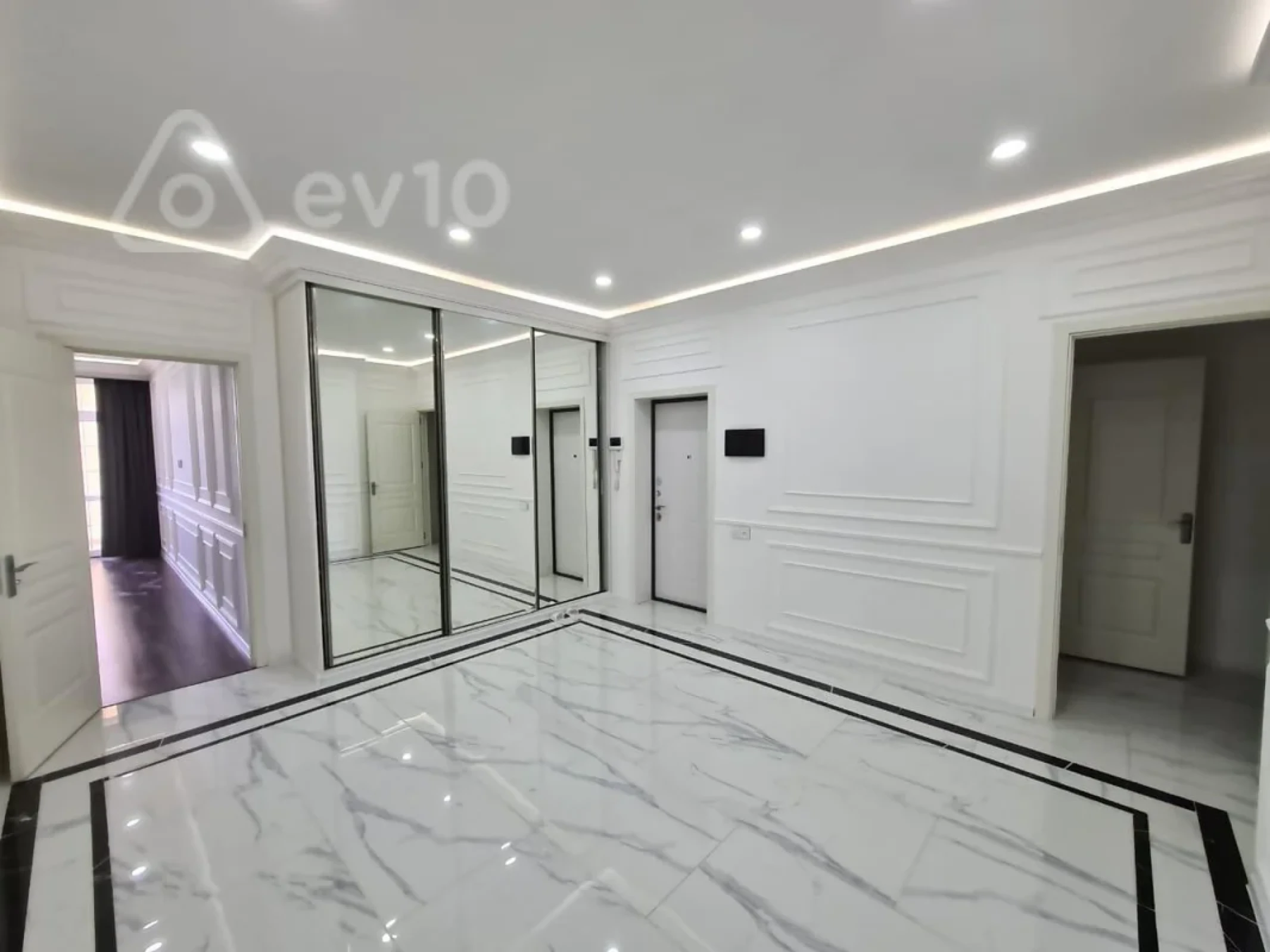Kirayə verilir 3 otaqlı yeni tikili 110 m²