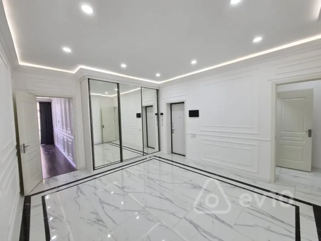Kirayə verilir 3 otaqlı yeni tikili 110 m²