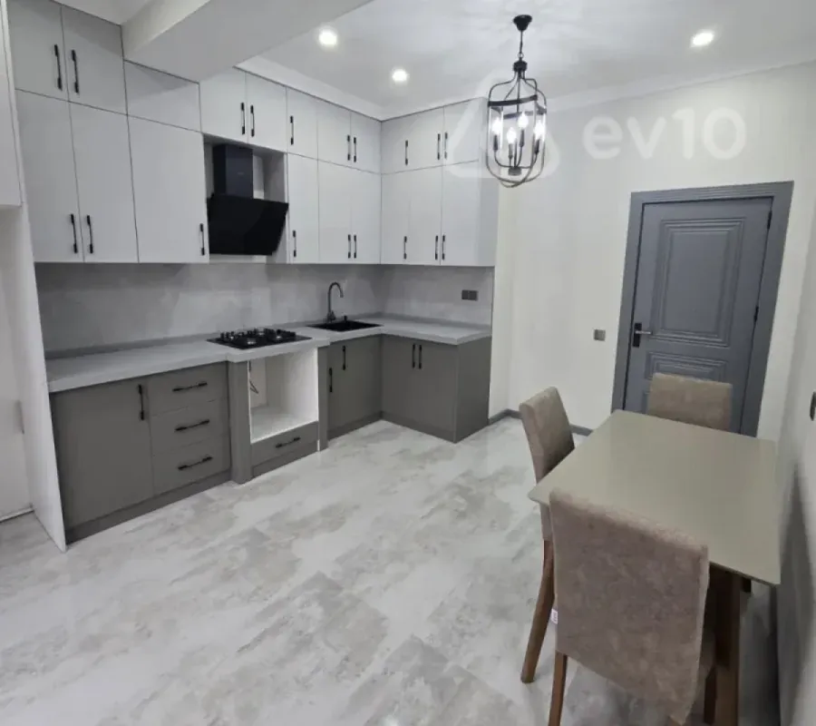 Kirayə verilir 2 otaqlı yeni tikili 65 m²