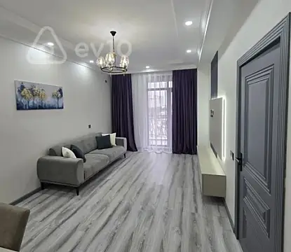 Kirayə verilir 2 otaqlı yeni tikili 65 m²