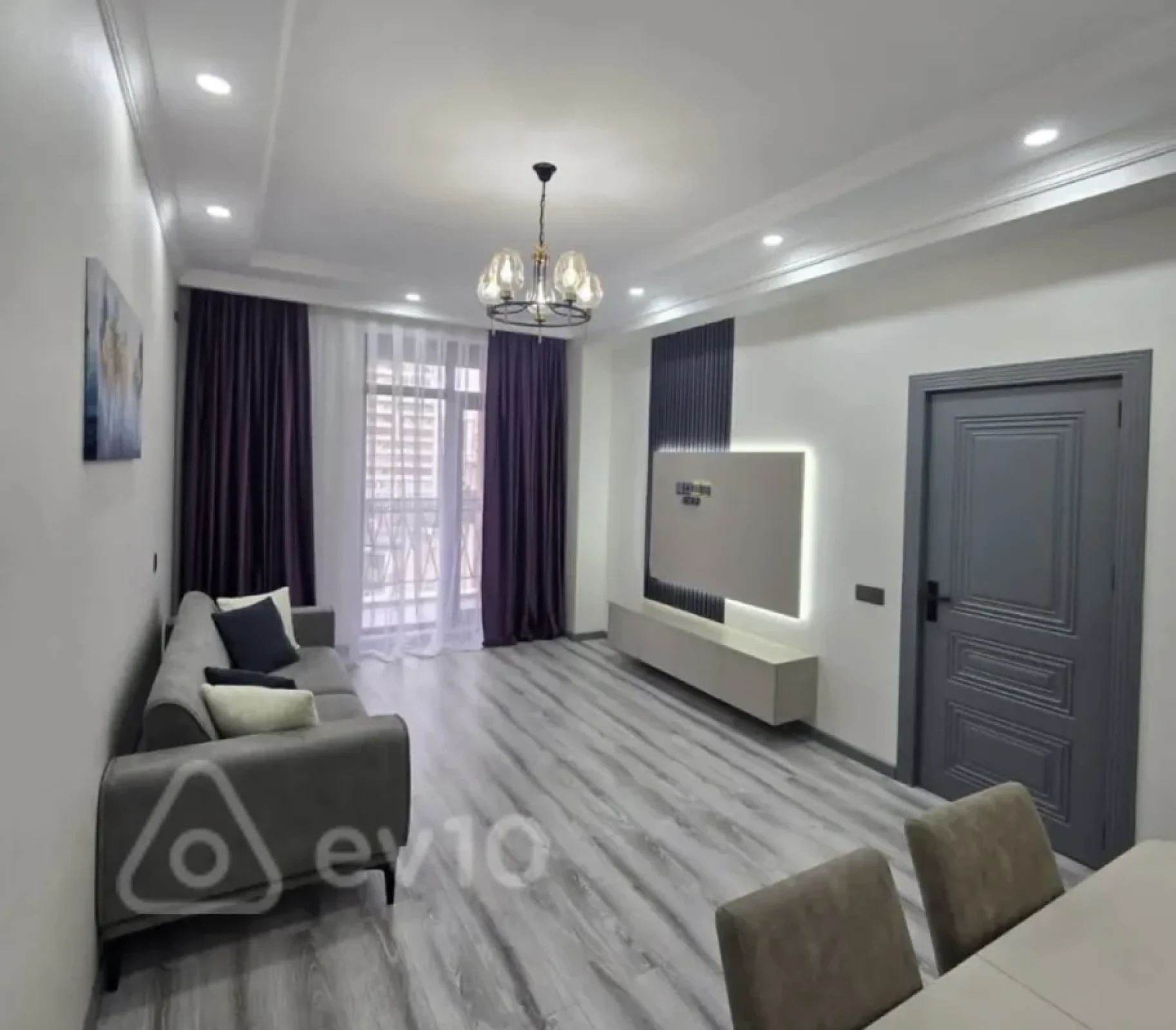 Kirayə verilir 2 otaqlı yeni tikili 65 m²