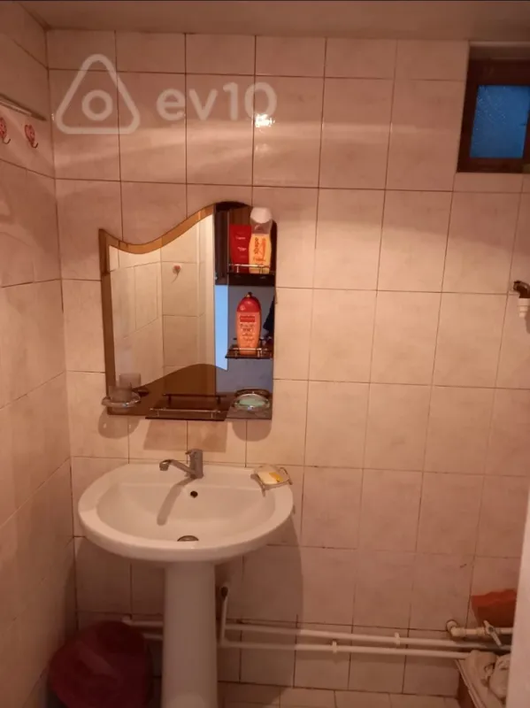 Kirayə verilir 3 otaqlı həyət evi 71 m²