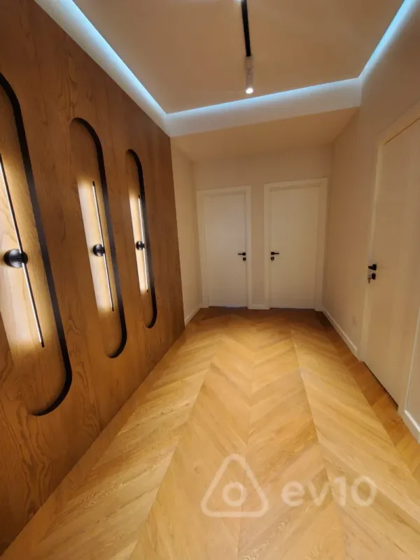 Kirayə verilir 3 otaqlı yeni tikili 170 m²