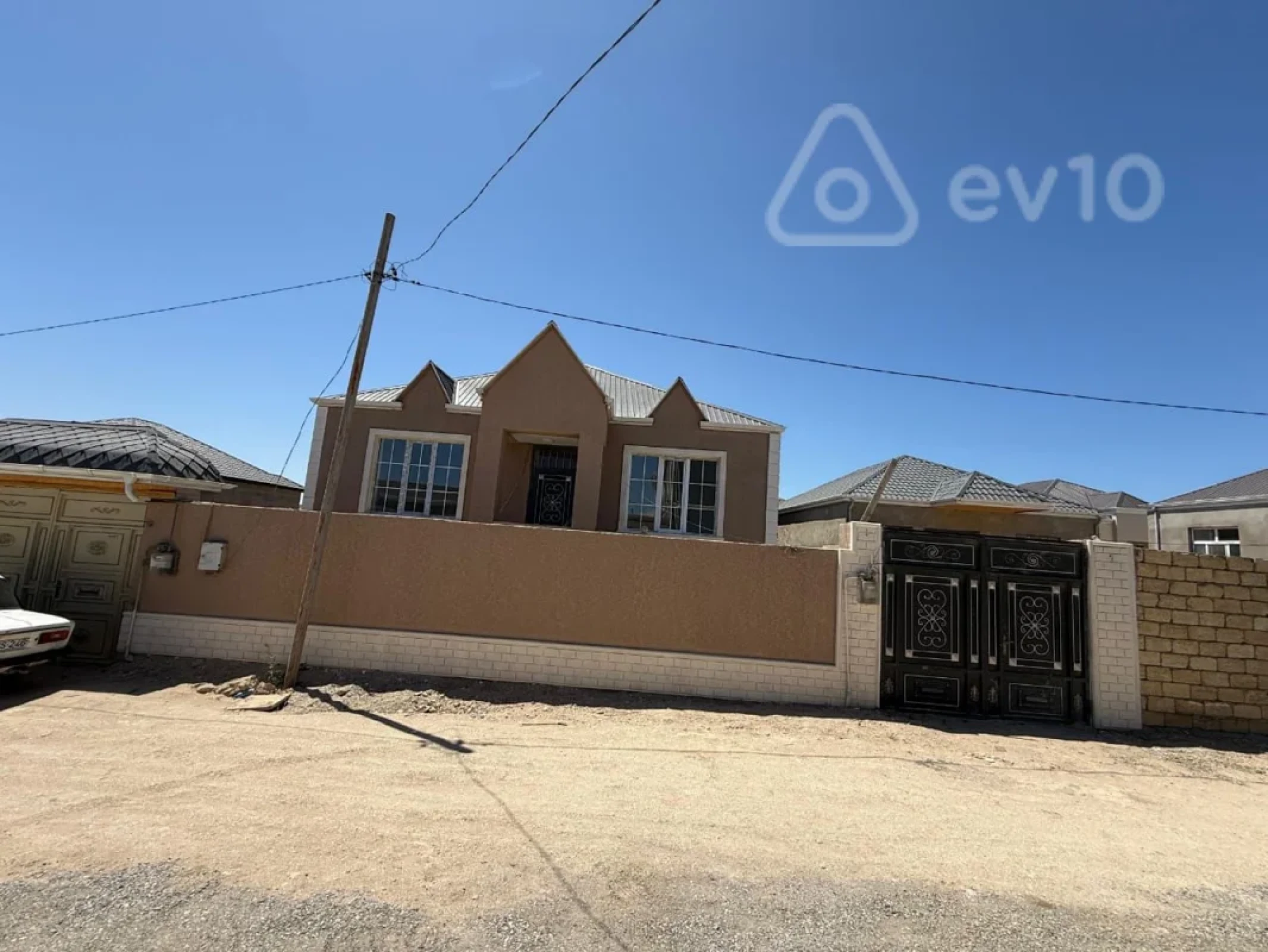 Satılır 4 otaqlı həyət evi 125 m²