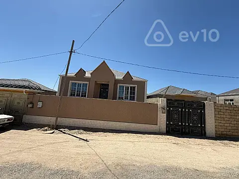 Satılır 4 otaqlı həyət evi 125 m²