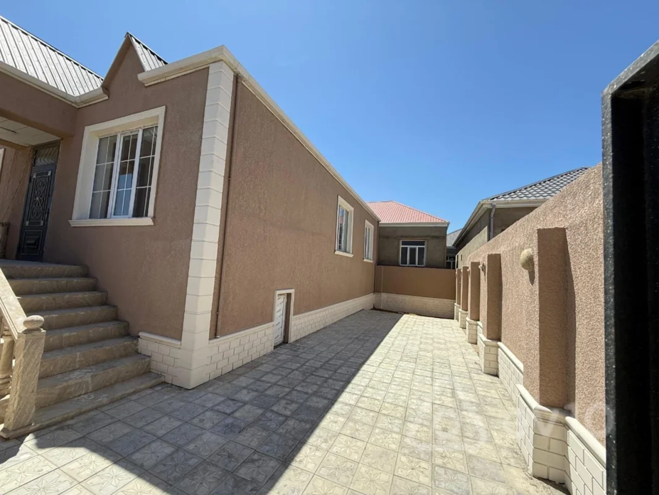 Satılır 4 otaqlı həyət evi 125 m²