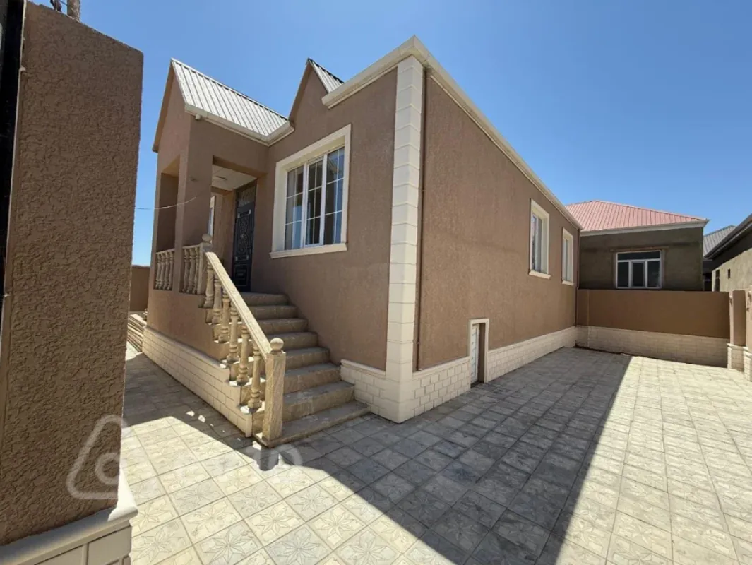 Satılır 4 otaqlı həyət evi 125 m²