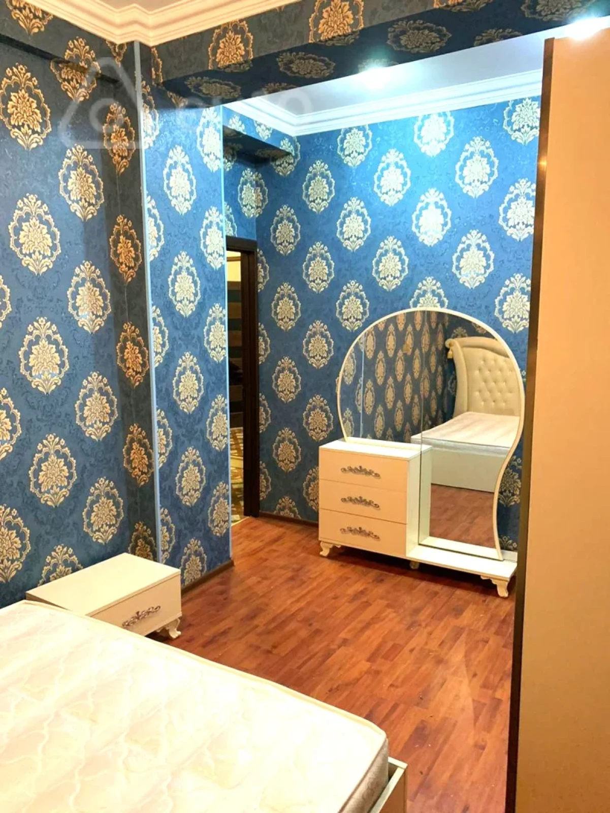 Kirayə verilir 3 otaqlı yeni tikili 70 m²