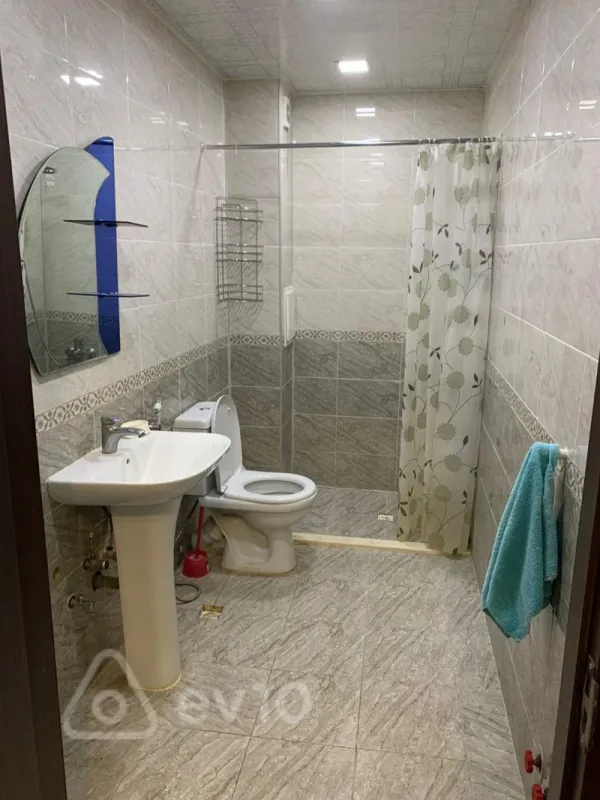 Kirayə verilir 3 otaqlı yeni tikili 70 m²
